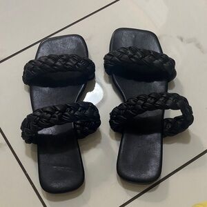Chic Black Braided Women's Sandals SZ 41 (10.5 Womens)